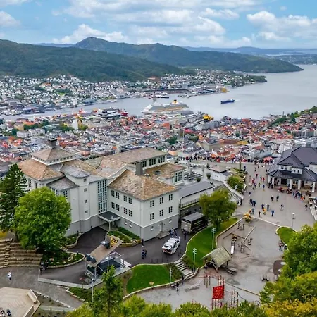 Apartment 600m To Bryggen-super *